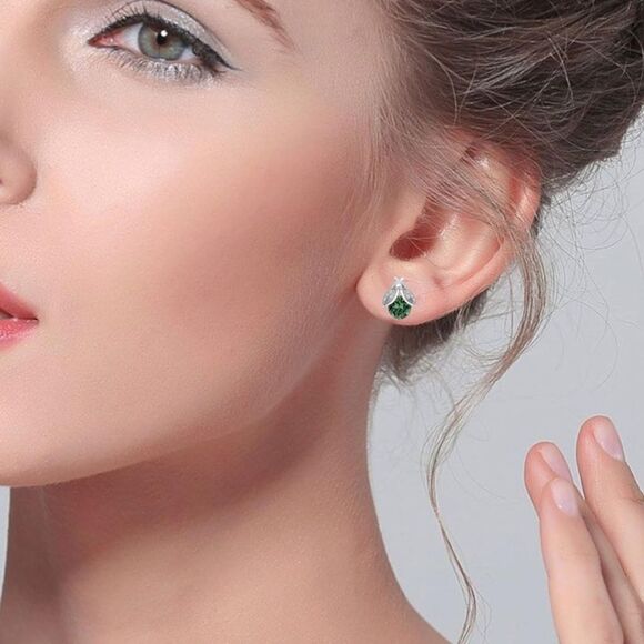 925 Sterling Silver with Emerald Green Cubic Zirconia Ladybug Stud Earrings - Picture 4 of 5